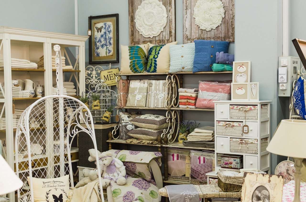 Зеленая лавка тверь. Зелёная Лавка Тверь Радищева. Home Decor зеленая Лавка Тверь. Павильён зелёная Лавка Тверь.
